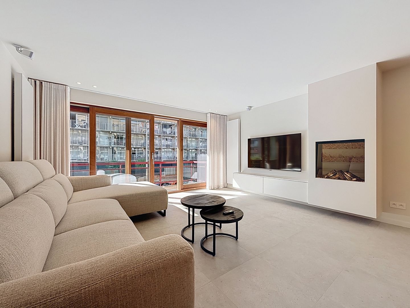 Stijlvol gerenoveerd appartement in Nieuwpoort foto 3