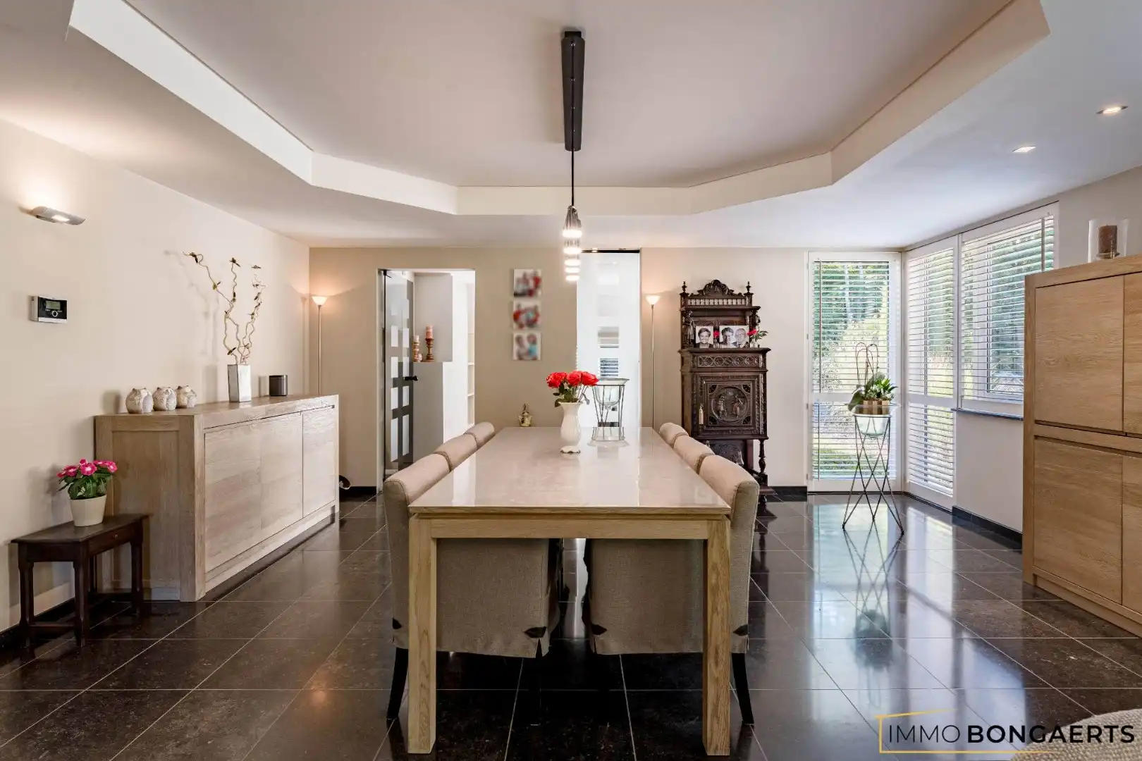 Bijzonder ruime woning op een uitzonderlijk perceel van maar liefst 16 are foto 5