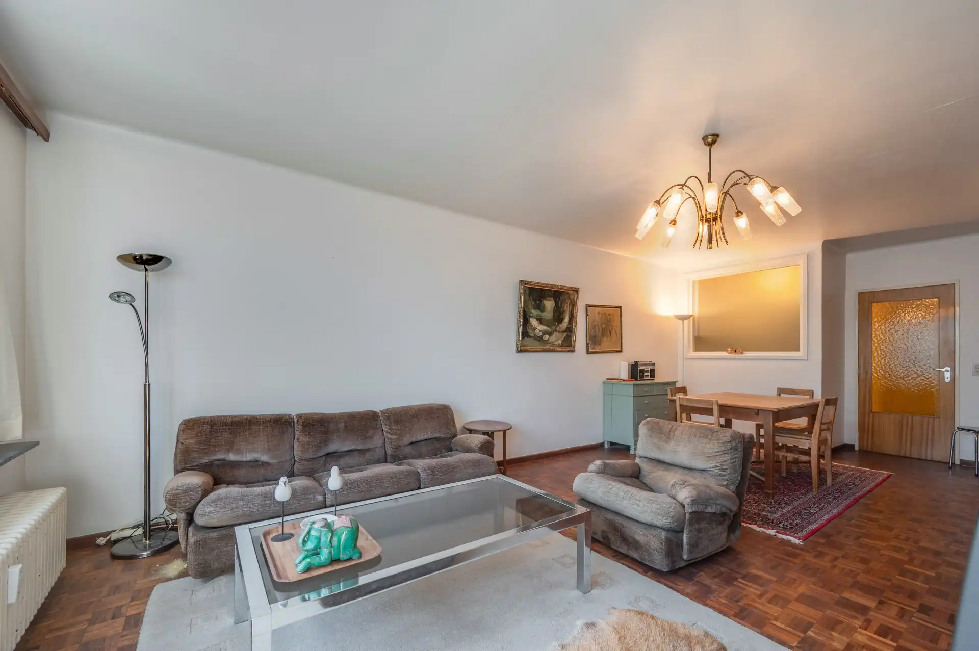 Te renoveren appartement met 3 slaapkamers op topligging nabij het Casino foto 4