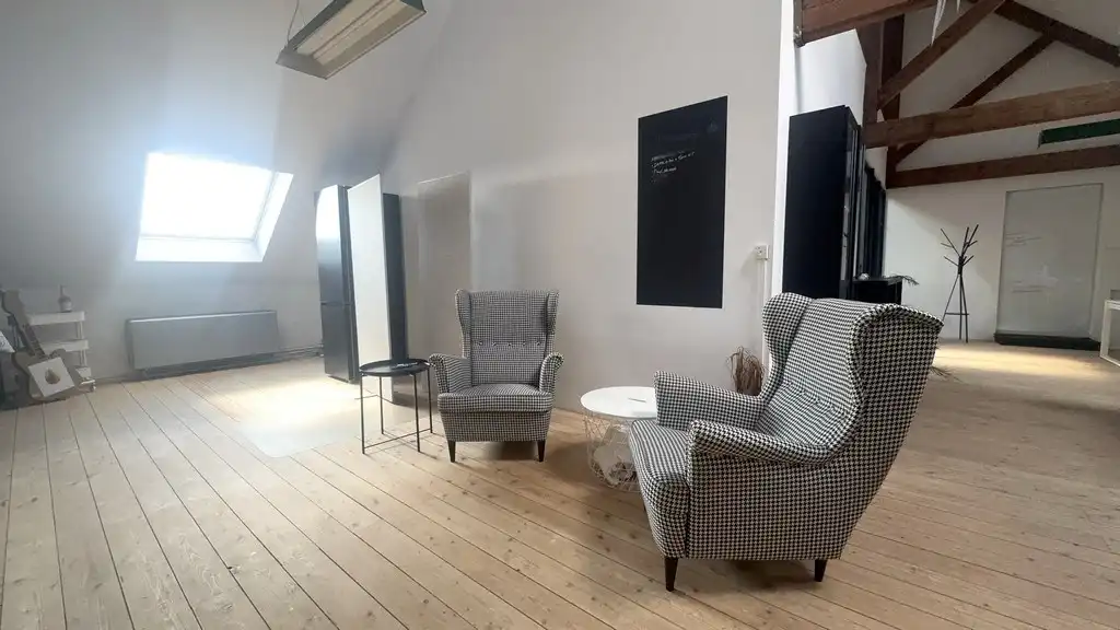 Loftkantoor te huur in Eskimofabriek te Gent foto 9