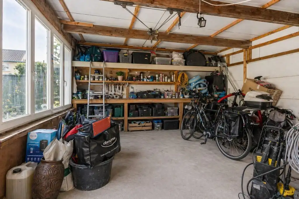 Gerenoveerde gezinswoning met vier slaapkamers op rustige ligging in Sint-Denijs-Westrem foto 26