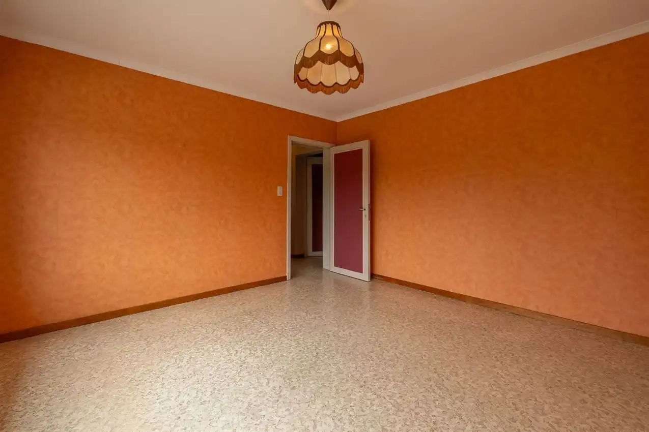 Woning met 3 slaapkamers, veranda en ruime tuin foto 33