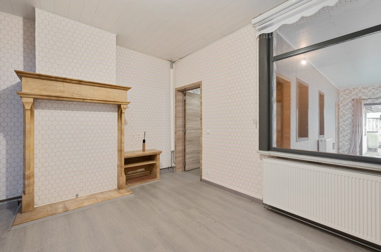 Ruime woning met tuintje en terras. foto 12