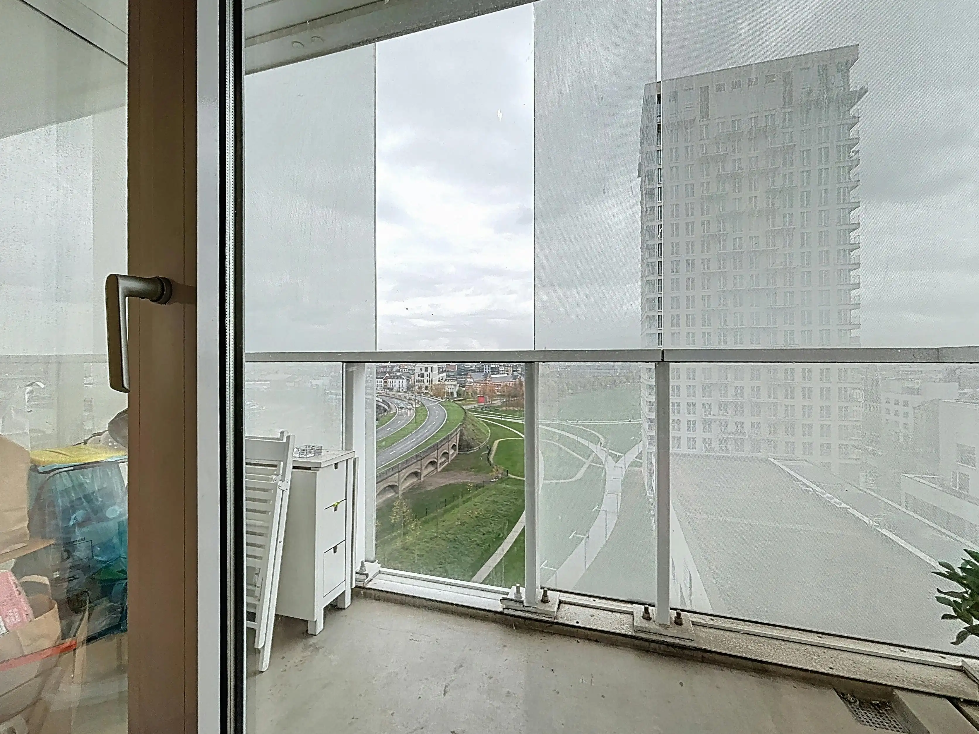 Instapklare Studio met terras te koop in de Parktoren Antwerpen foto 8