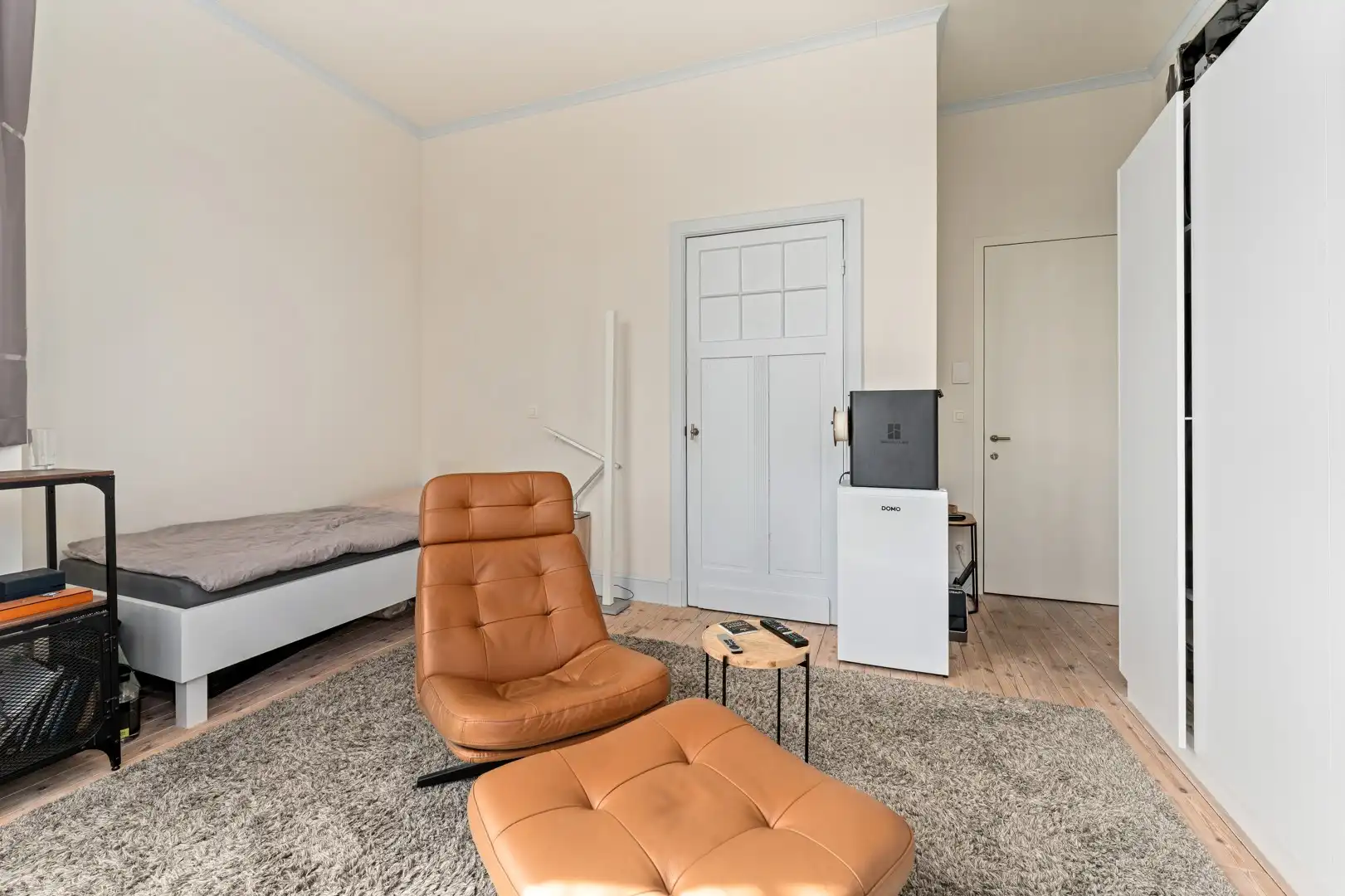 Studentenstudio in een prachtig gerestaureerde Villa! foto 14