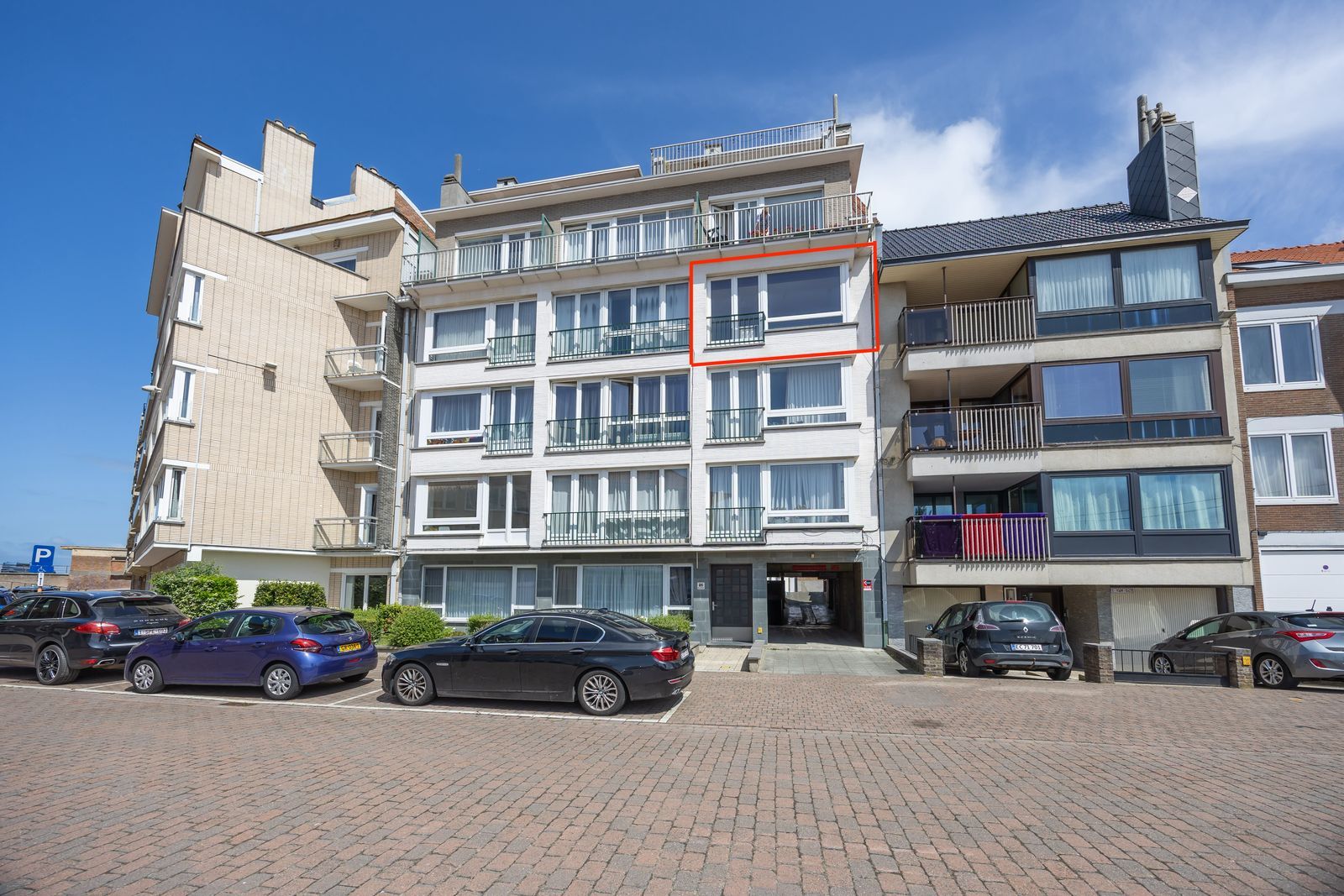 Verzorgd en lichtrijk appartement met open zicht, 2 slpk en rustig gelegen nabij het strand foto 13