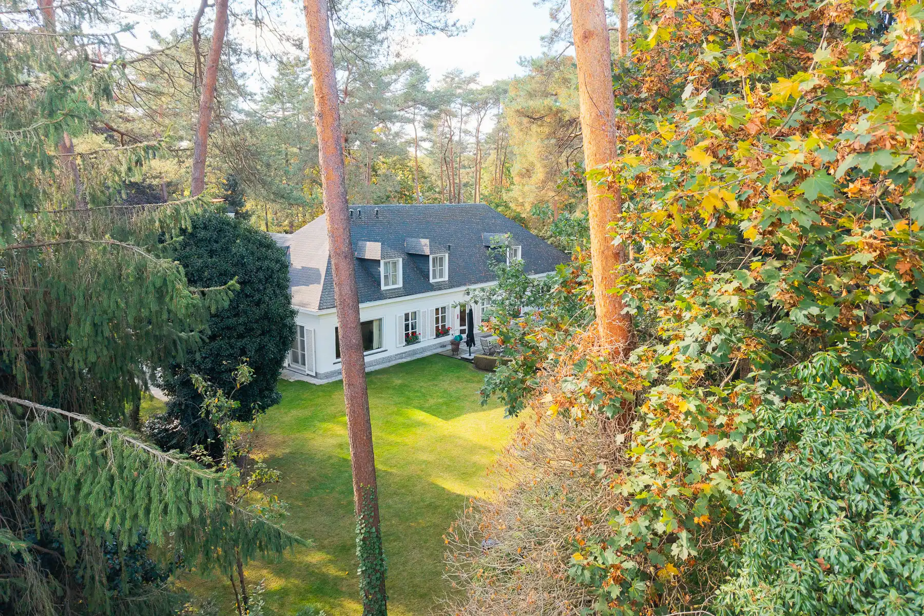 Exclusieve villa met 5 slpk op ruim groen perceel foto 29