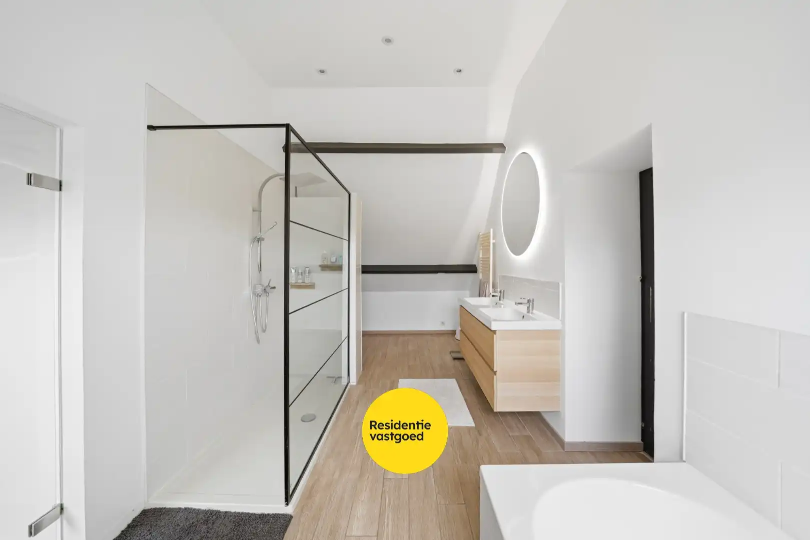 Karaktervolle halfopen bebouwing met multifunctioneel bijgebouw  in Westkerke foto 31