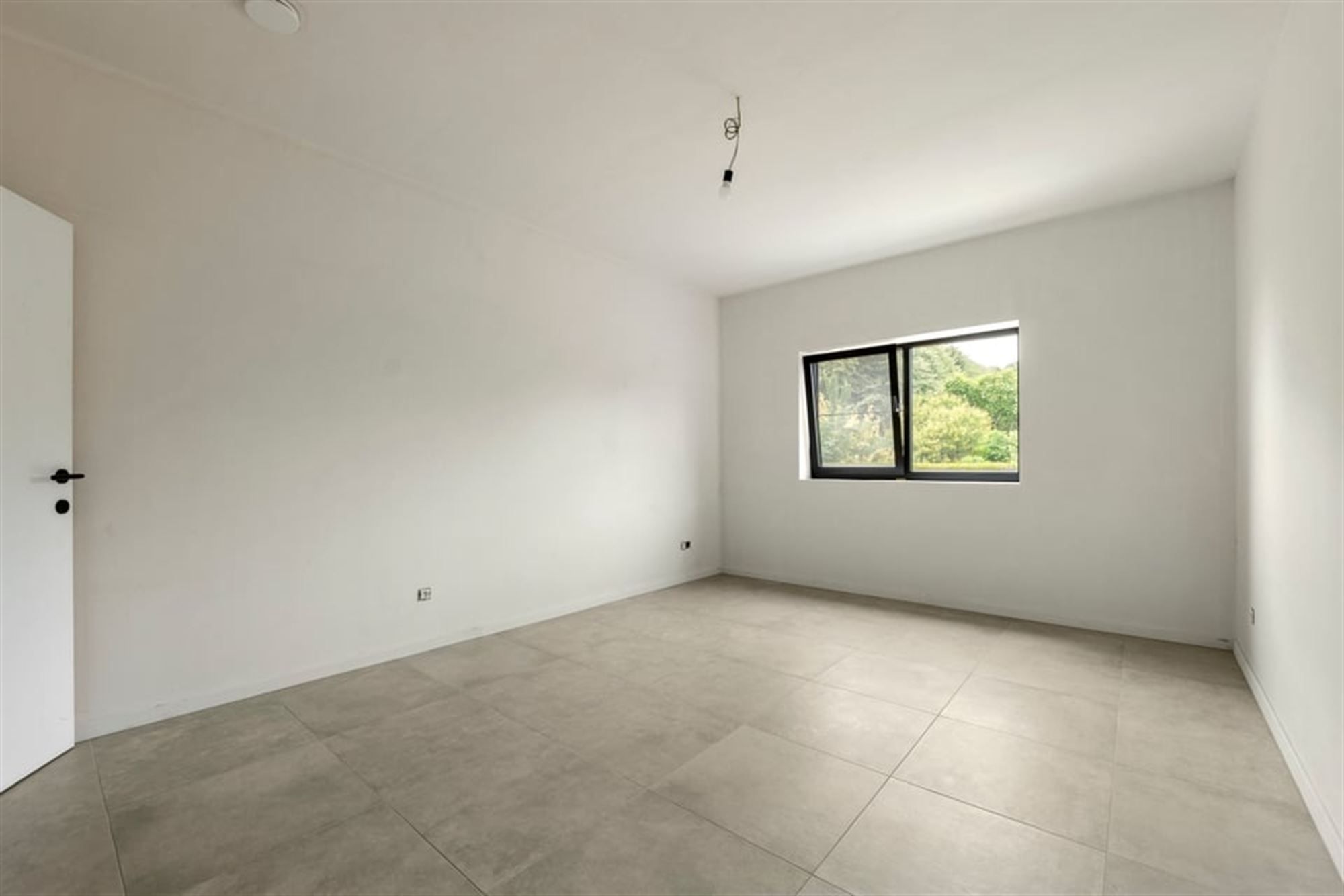 KNAPPE NIEUWBOUWWONING IN MODERNE STIJL  foto 28