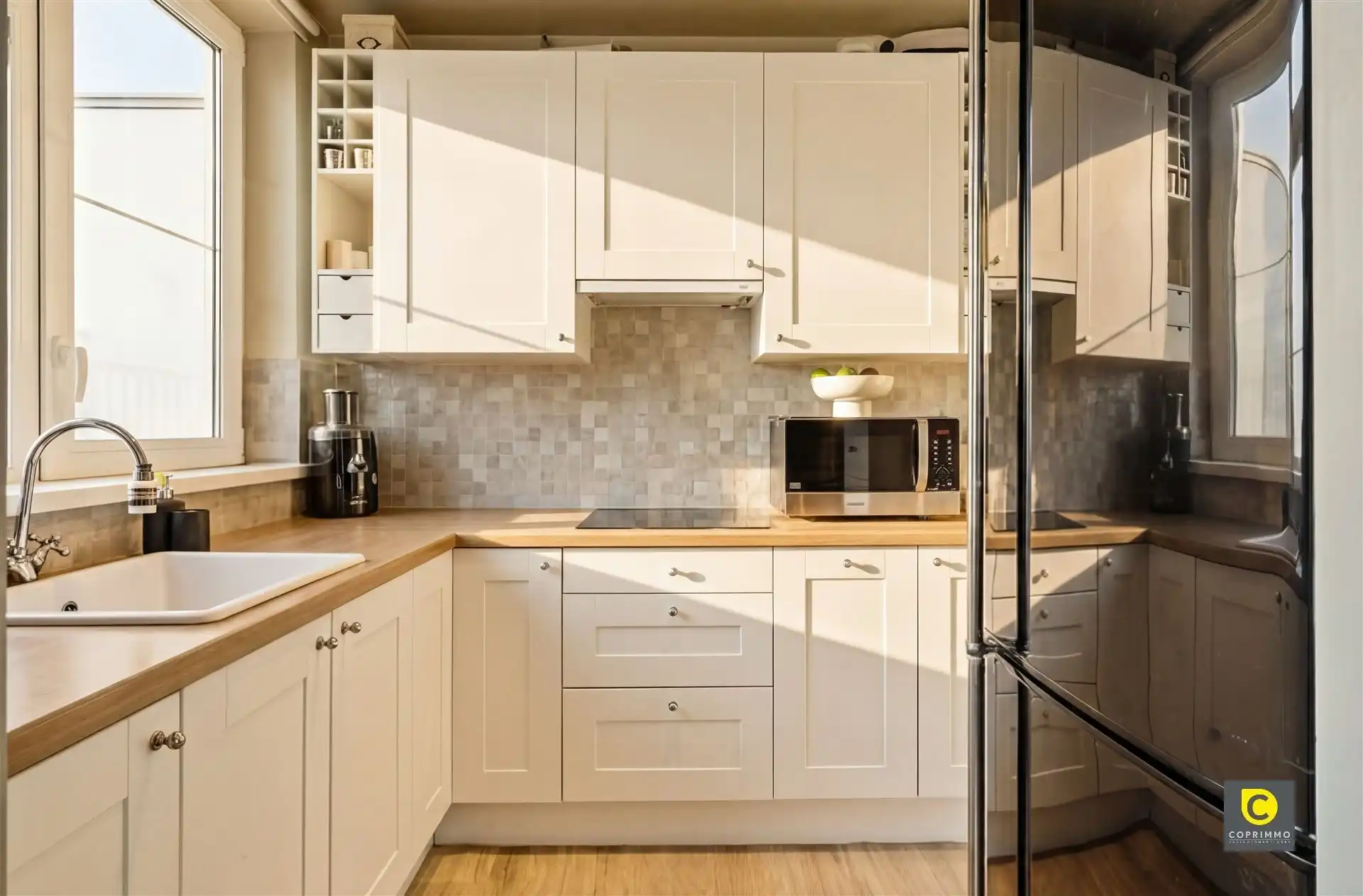 Lichtrijk dakappartement met ruim terras foto 5