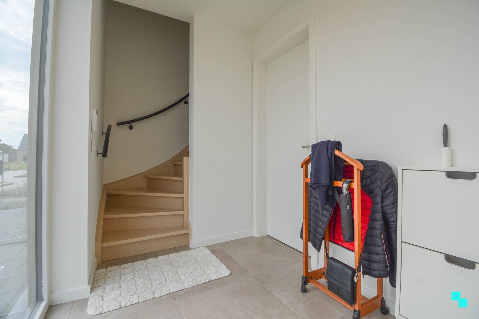 Nieuwbouwwoning met vier slaapkamers te Roeselare foto 8