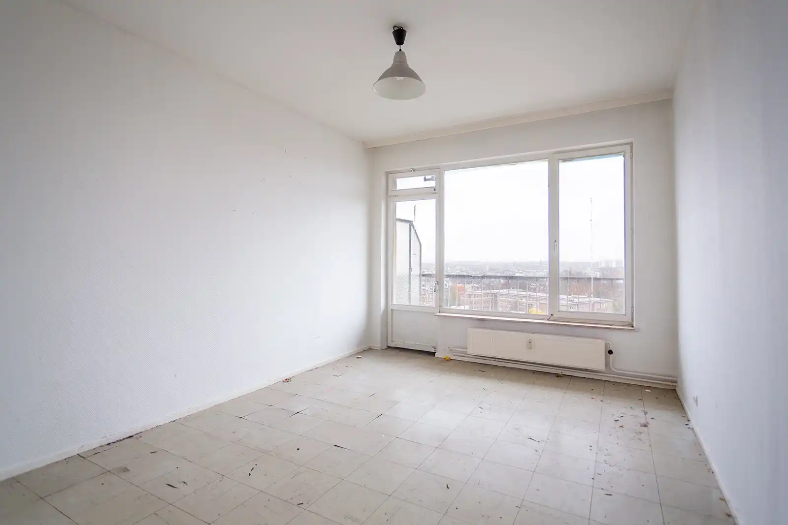 Te renoveren tweeslaapkamerappartement  foto 10