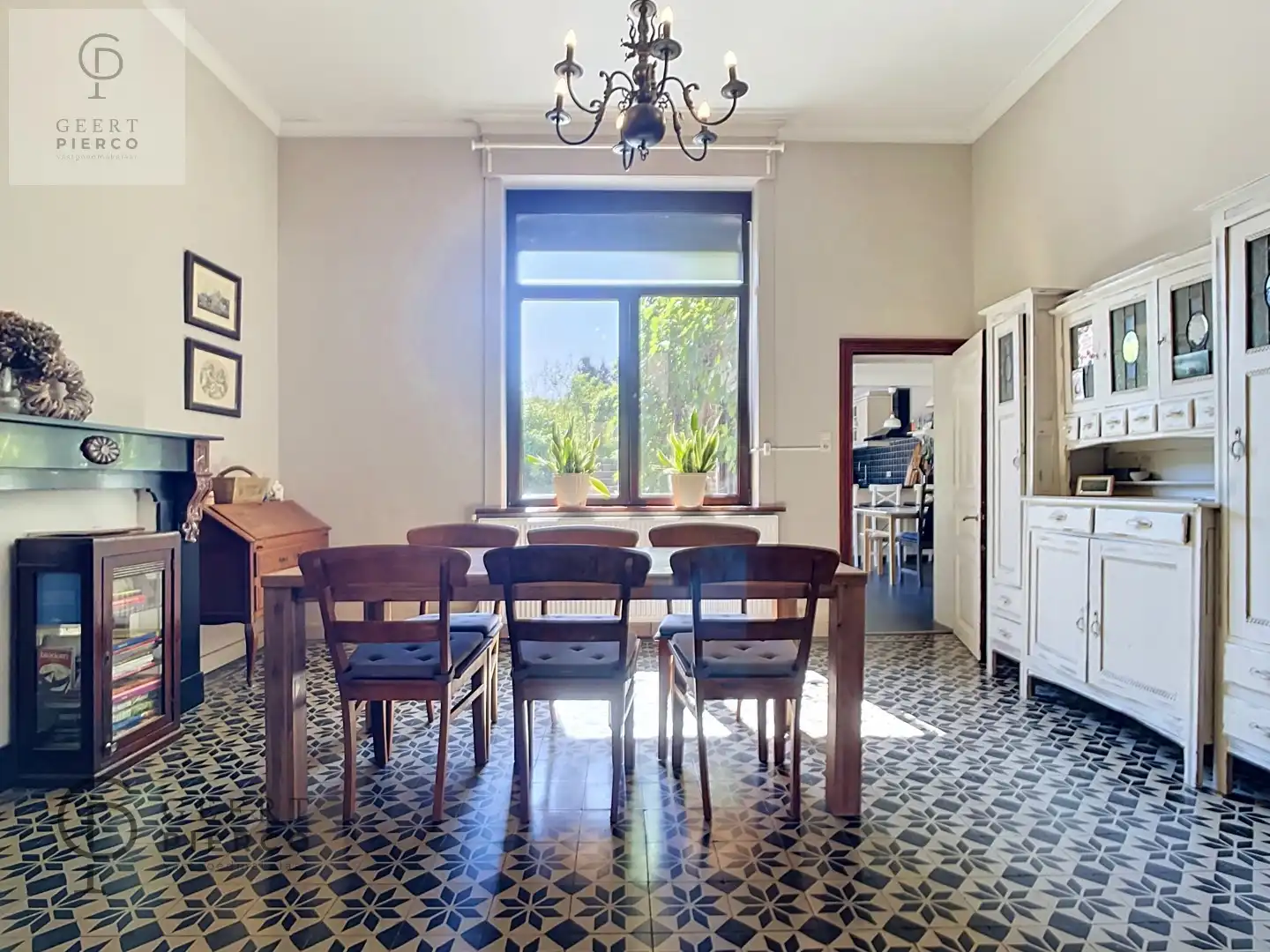 Charmewoning met dorpsgezicht foto 5