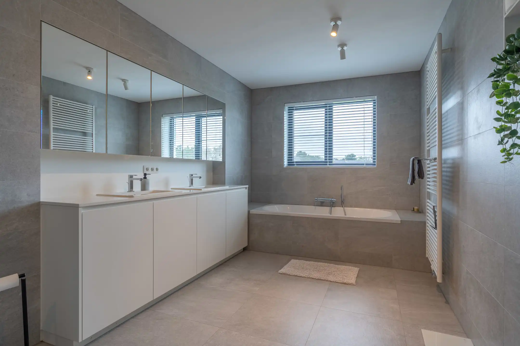 Energiezuinige 4 slpkwoning + bureau op toplocatie te Beerse foto 25