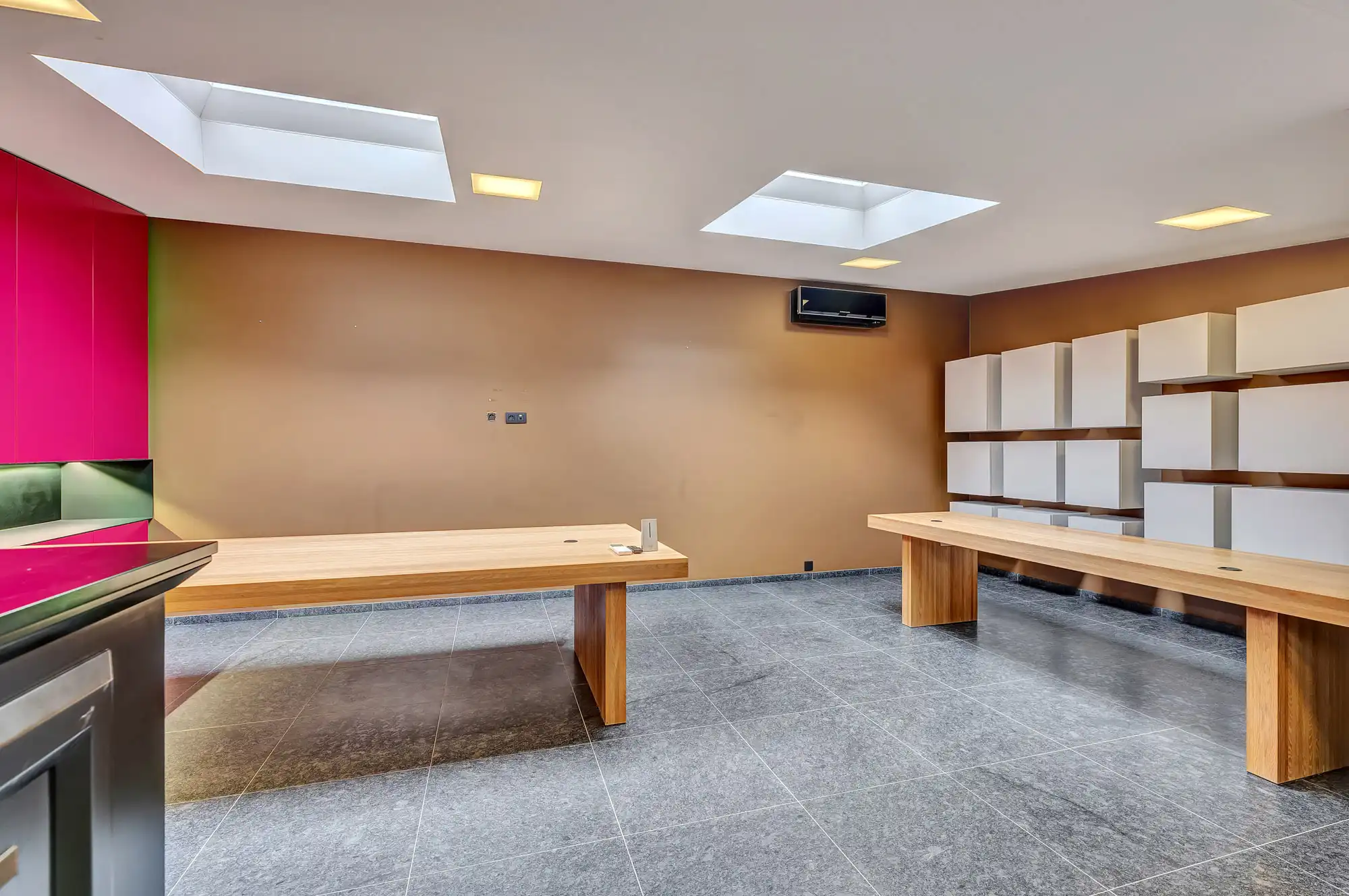 Luxueus appartement met handel gelijkvloers centrum Aalst foto 26