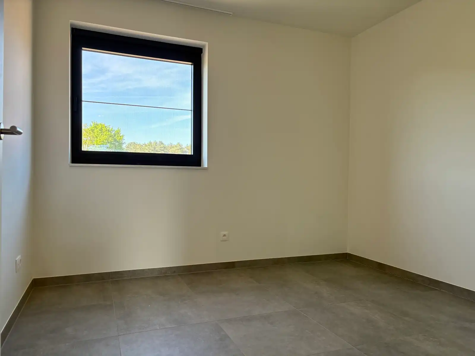 Recent appartement, met lift, zuidgericht terras.  foto 13