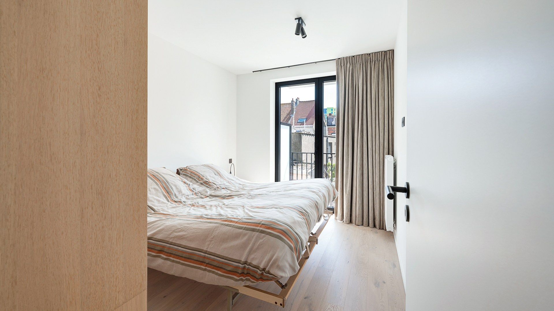 Nieuw appartement met 2 slaapkamers centraal gelegen te Heist foto 13