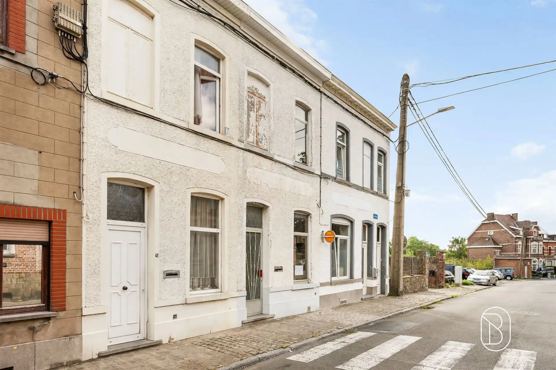 Hoofdfoto van de publicatie: Te renoveren woning: IDEAAL VOOR INVESTEERDERS!