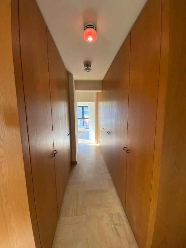 Ruim appartement met 2 slaapkamers, centraal gelegen. foto 7