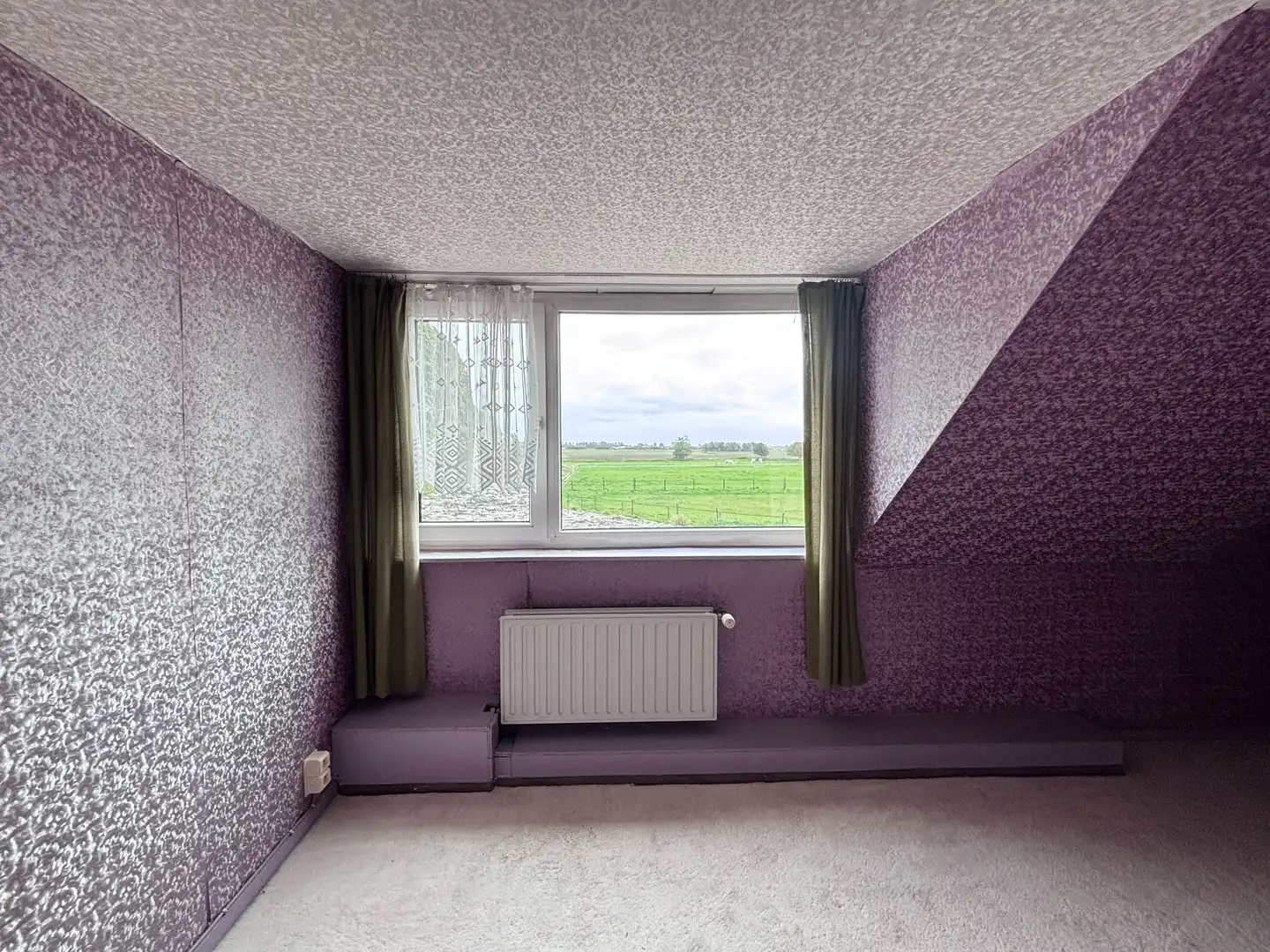 Te renoveren villa te koop op ruimtelijk perceel van 1080 m² in het hart van Koksijde! foto 10