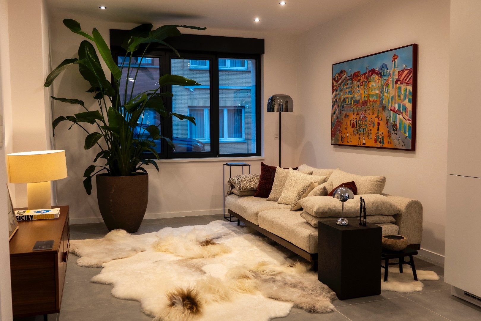 KLASSEVOL GERENOVEERDE WONING NABIJ CENTRUM EN STRAND OOSTENDE foto 3