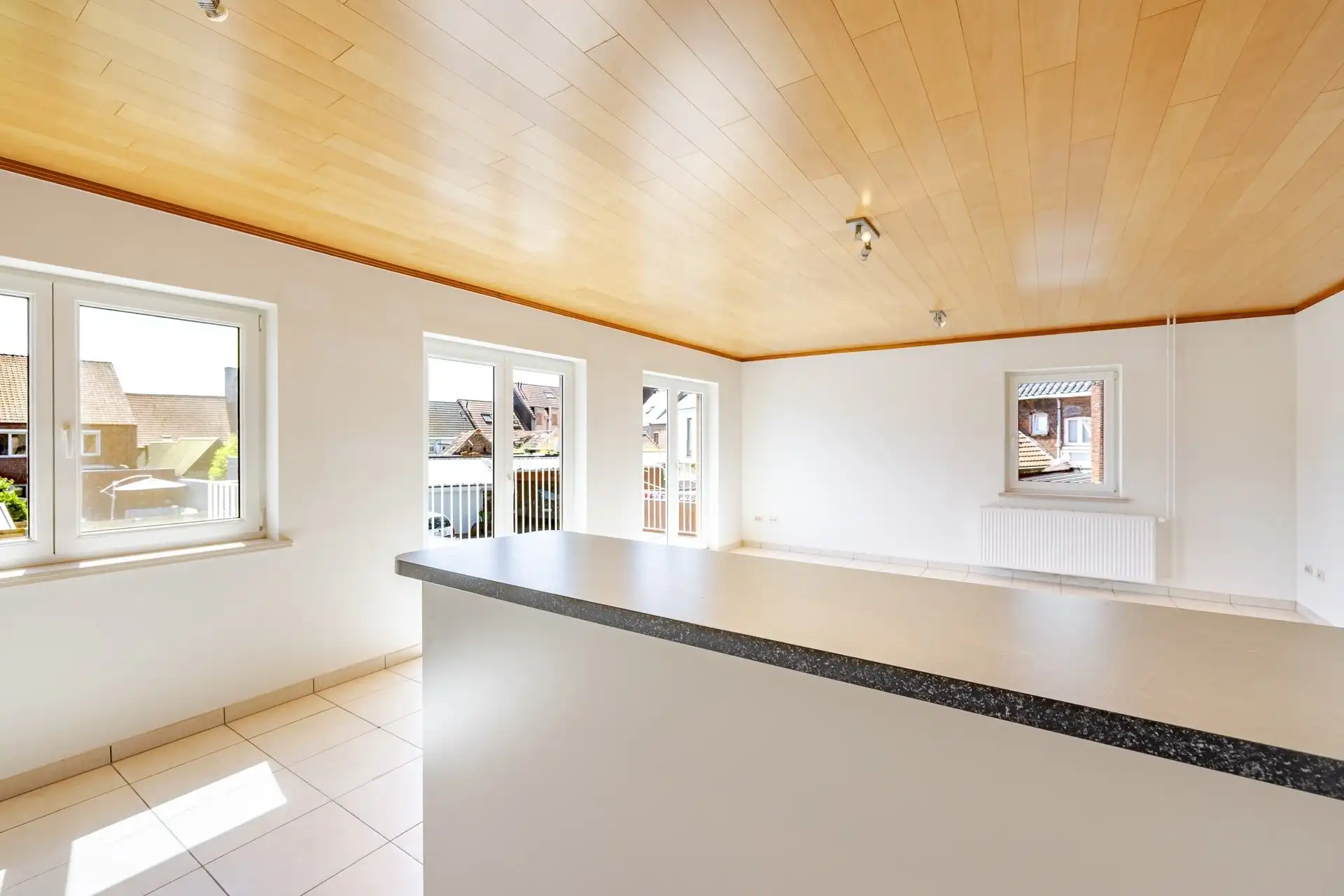 Energiezuinig 2 slaapkamer appartement met 2 staanplaatsen in Wetteren centrum foto 12