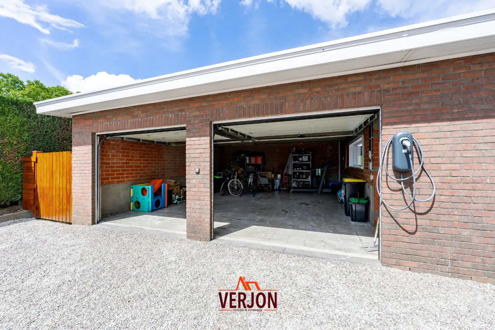 KIJKDAG 27/06/2026! Ruime gezinswoning op 1.863 m² met 4 slaapkamers en dubbele garage! foto 4