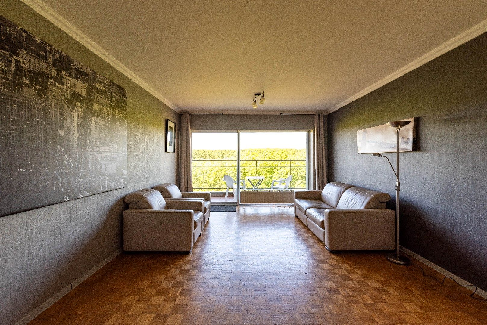 Gezellig appartement met 2 slaapkamers foto {{pictureIndex}}