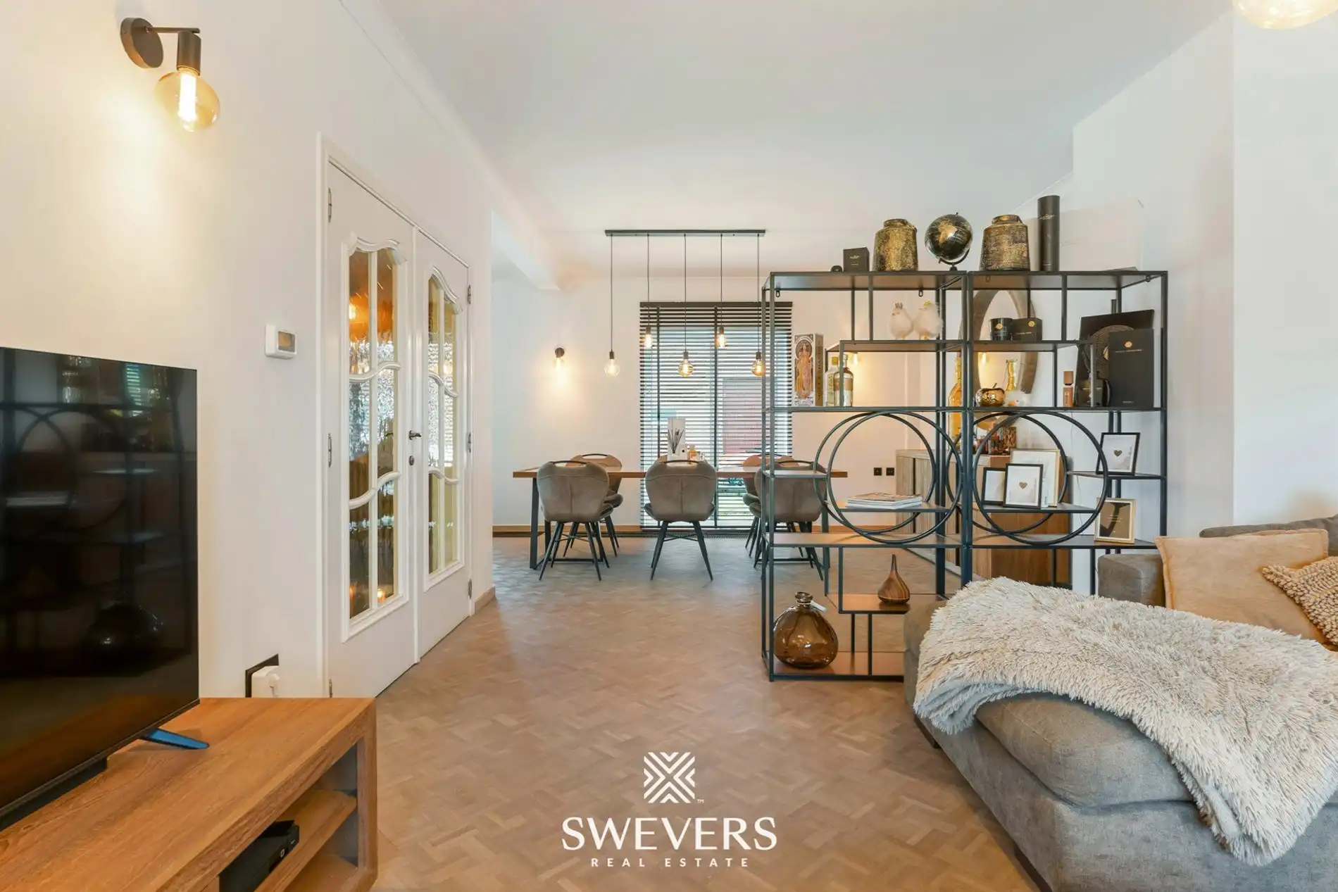 Volledig vernieuwd pareltje met terras, balkon & loods in Riemst foto 3