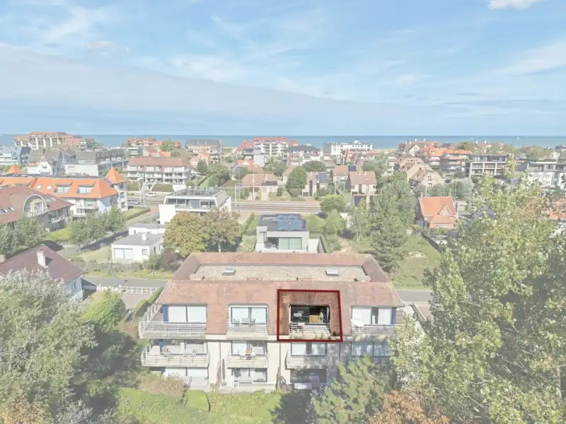 RUSTIG APPARTEMENT MET GROOT ZONNIG TERRAS foto 3