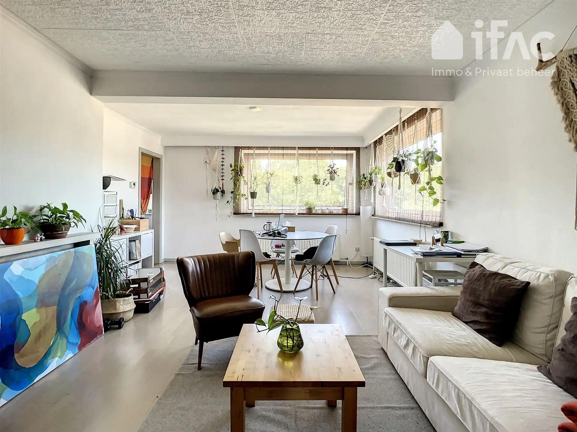 Appartement met 2 slaapkamers terras en garage foto 3