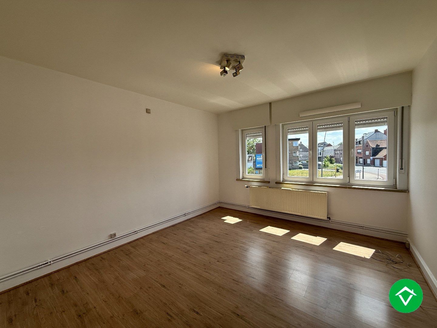 Woning met 4 slaapkamers, garage en tuin te Roeselare foto 19