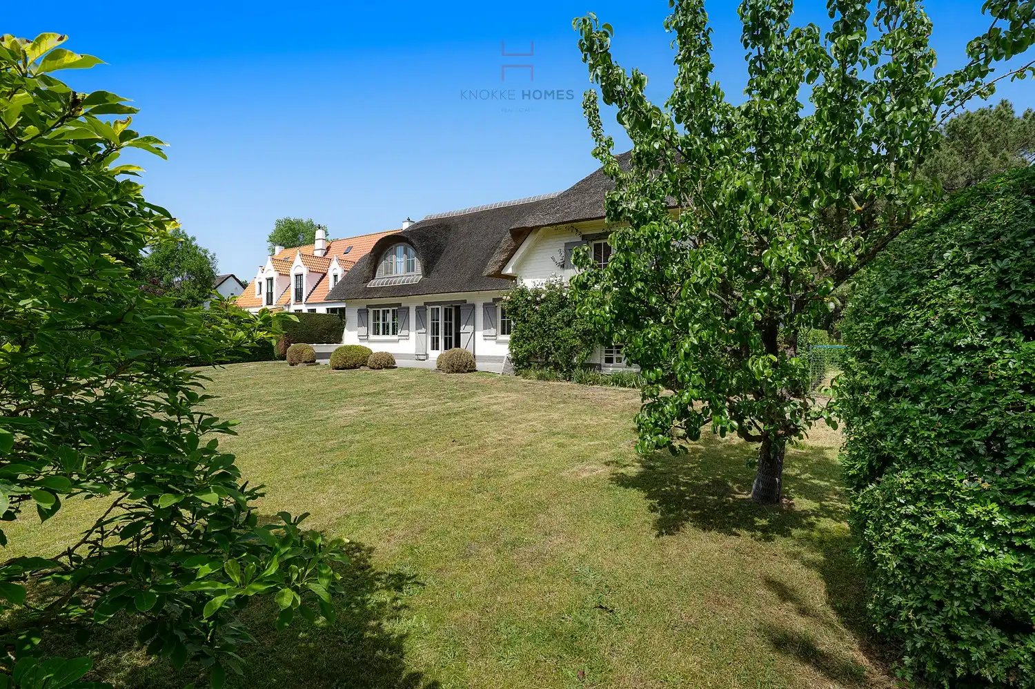 Exclusief gelegen villa met zicht op de Royal Zoute Golf foto 2