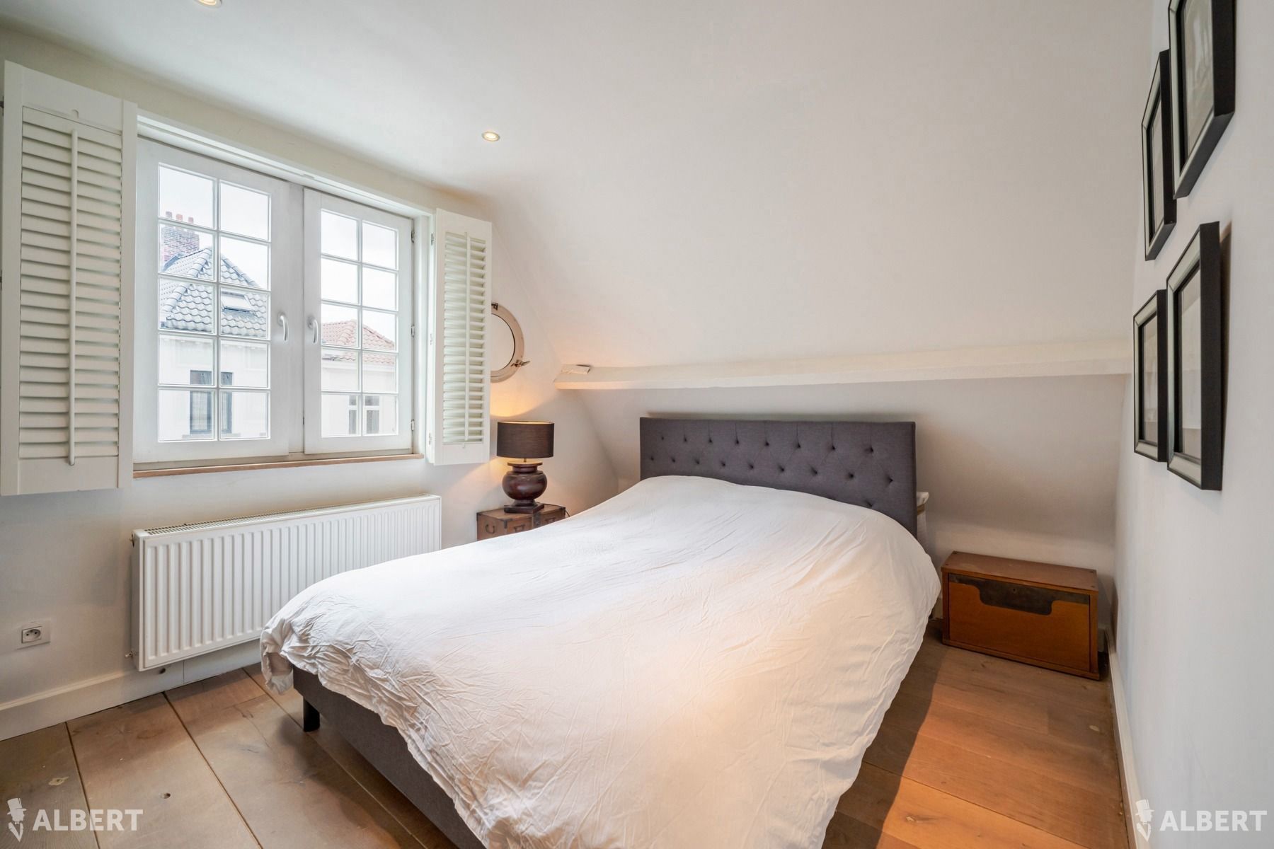 Luxueus gerenoveerd herenhuis in hartje Brugge foto 19
