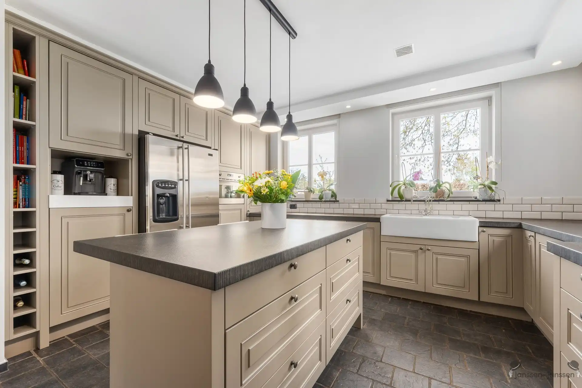 Instapklare halfopen bebouwing met EPC A op toplocatie in Schilde foto 6