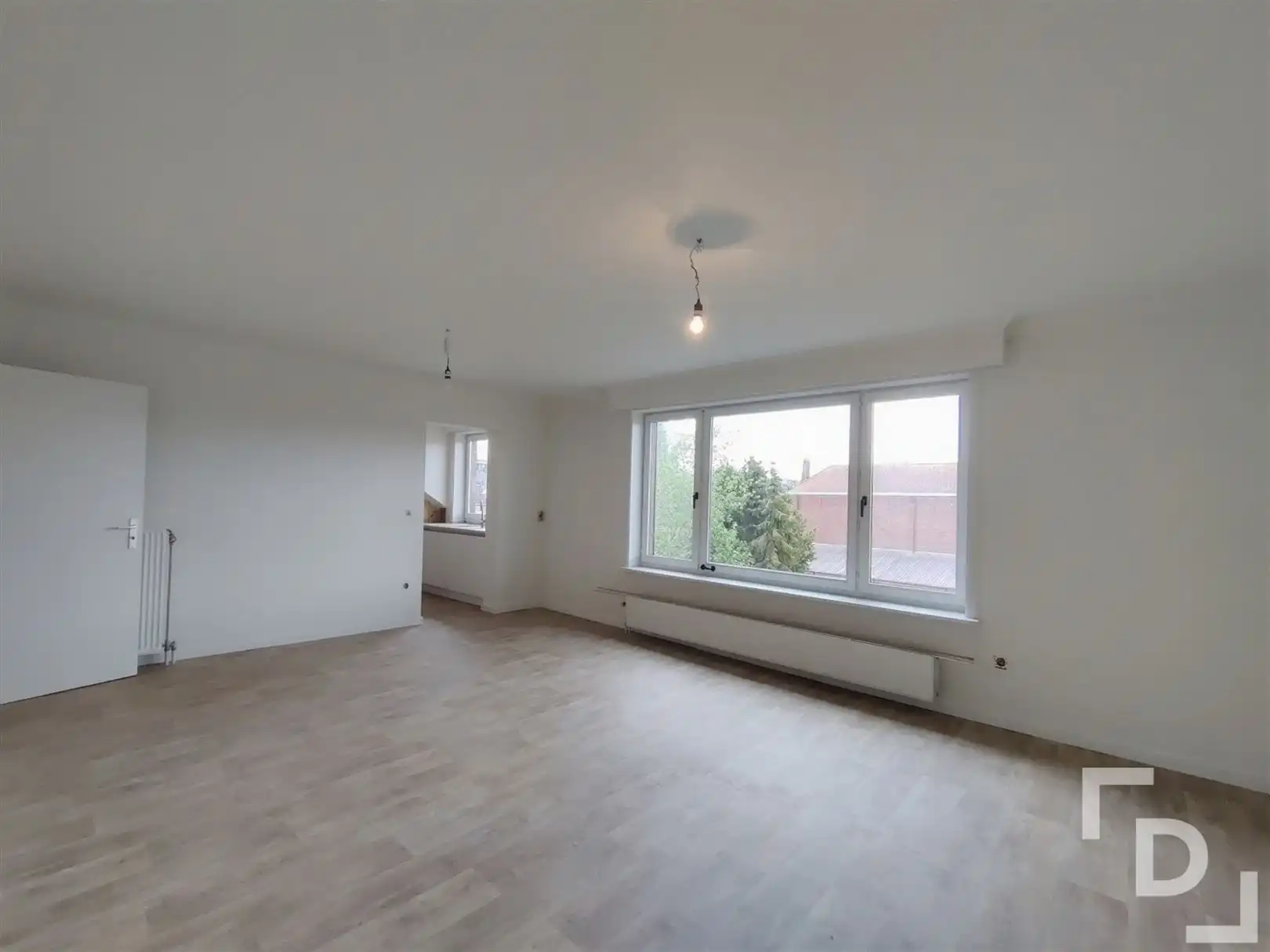 Gerenoveerd appartement in centrum Ieper foto 4