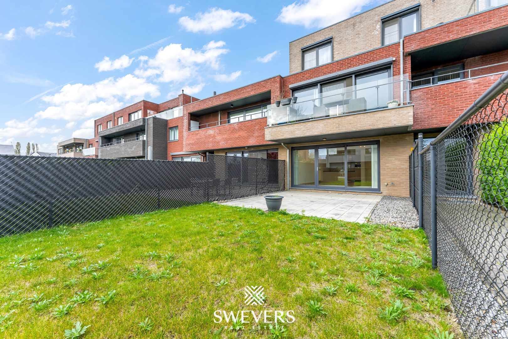  Modern gelijkvloers appartement met zonnige tuin en terras in Hasselt foto 25