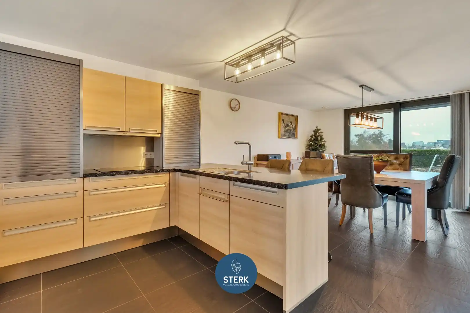 INSTAPKLARE GEZINSWONING MET EPC LABEL A TE LANAKEN !  foto 9