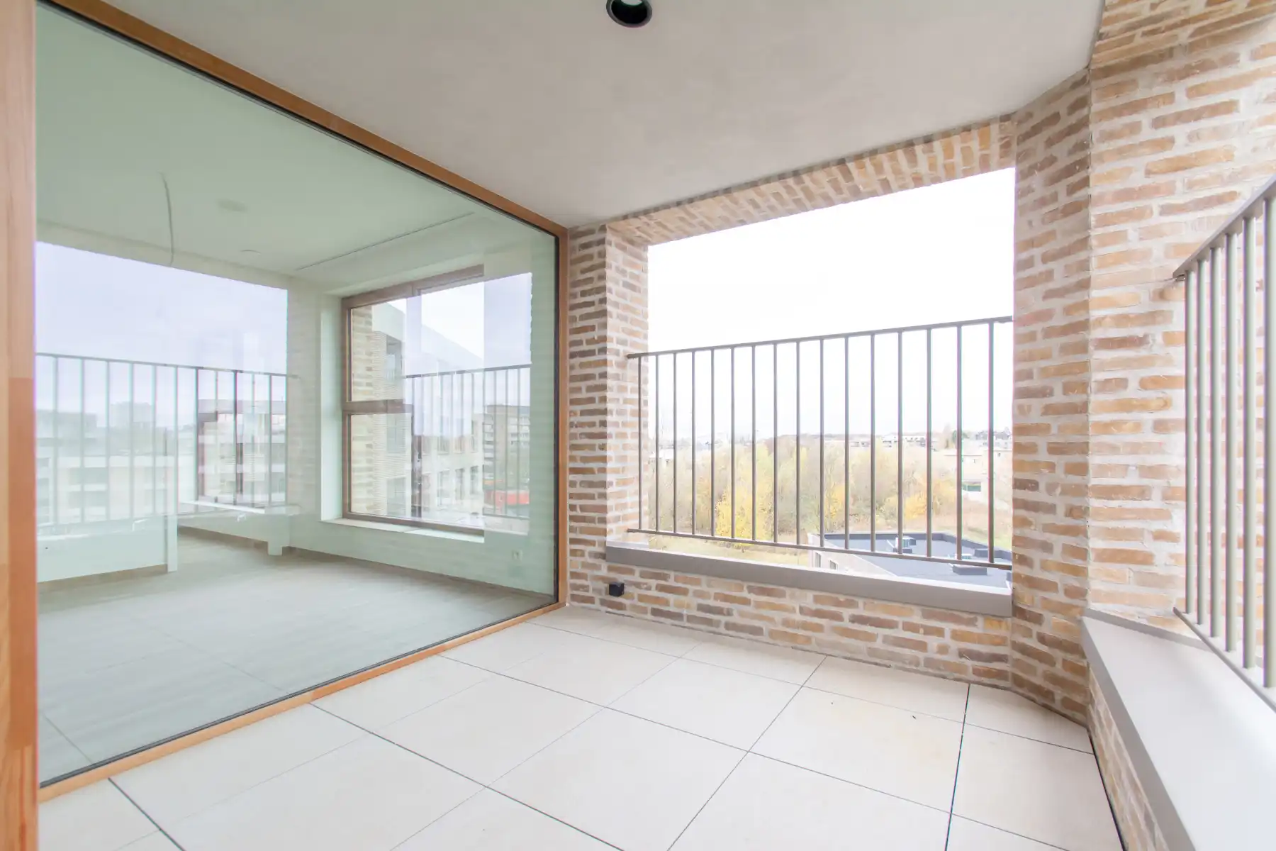 Rustig en comfortabel 2slpk appt. met mooi terras  foto 6