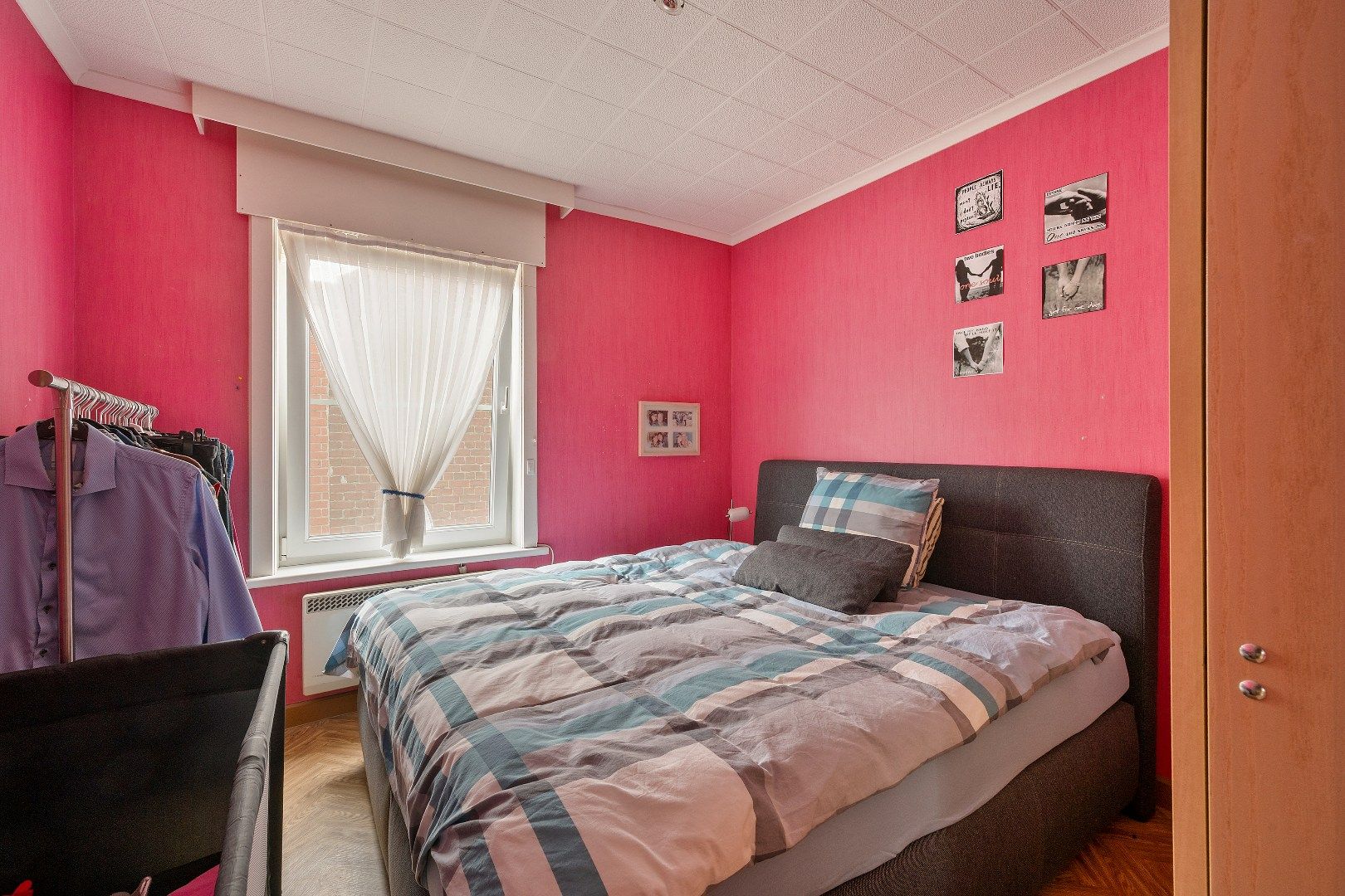 COMMERCIËLE HANDELSWOONST MET 3 SLPKS, GROTE GARAGE EN GUNSTIG EPC foto 16