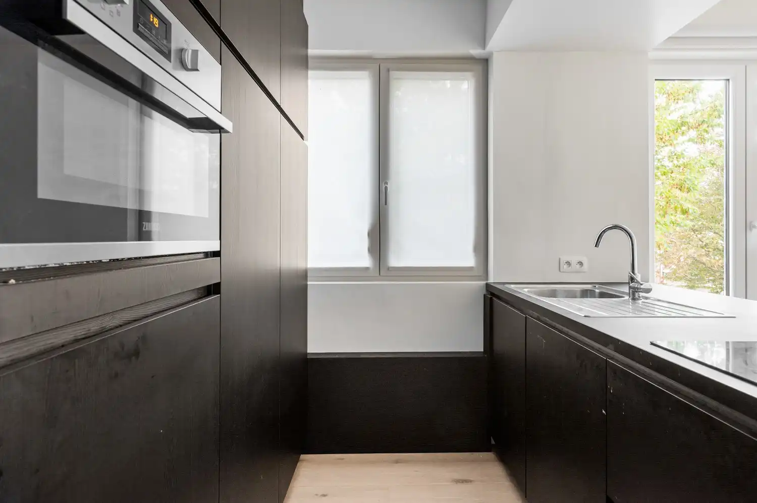 Modern, gunstig gelegen appartement met 2 slaapkamers te Hove foto 6