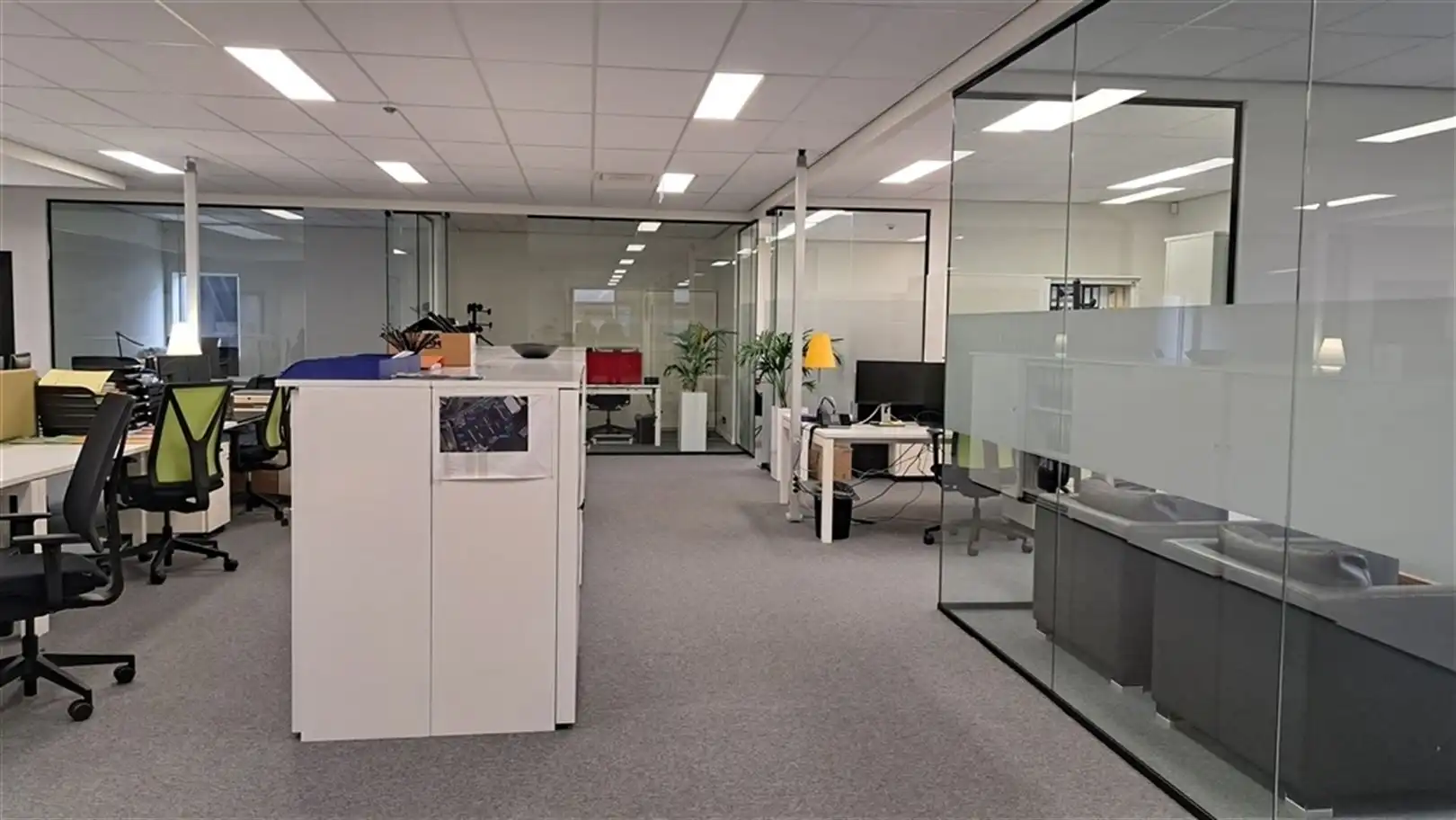 Magazijn op toplocatie I.Z. Aalst Zuid foto 15