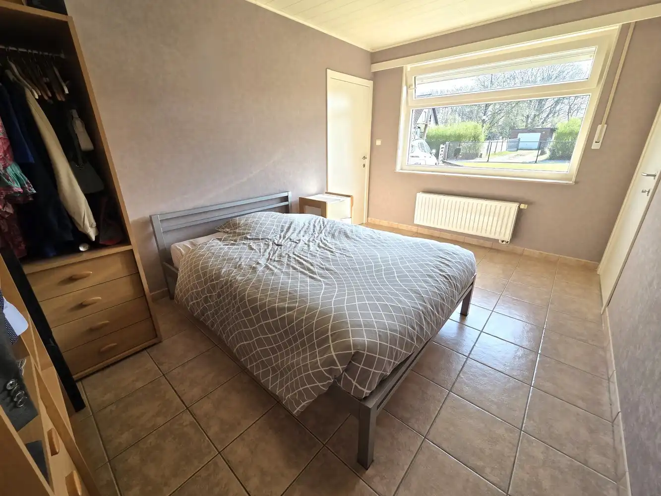 Zeer rustig gelegen laagbouwwoning, 3 slaapkamers, instapklaar op een perceel van 790m² foto 9