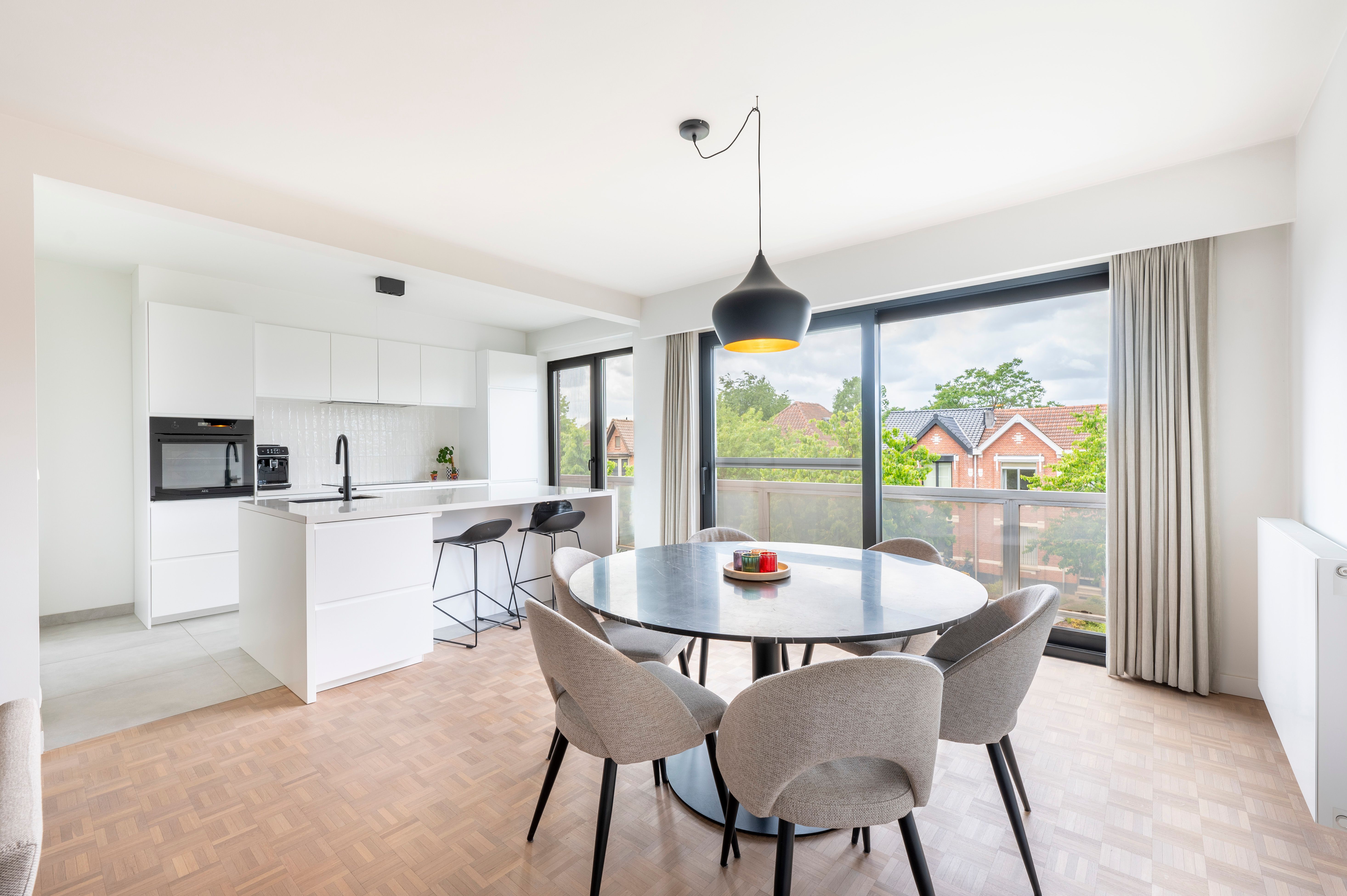 Instapklaar, energiezuinig appartement in hartje Mariaburg! foto 2