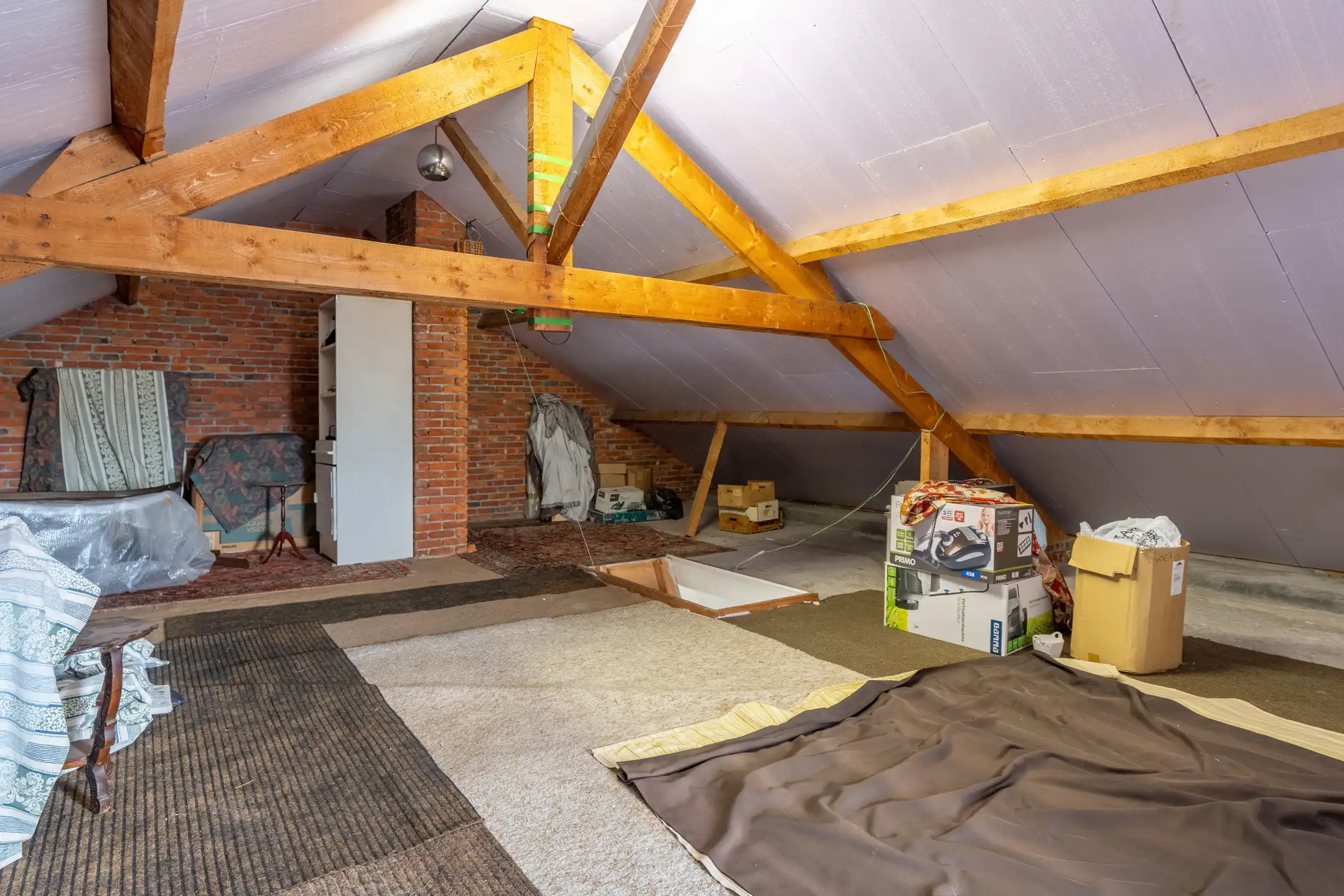 Ideaal gelegen gezinswoning met 5 slpk's, tuin en garage te Vosselaar. foto 32