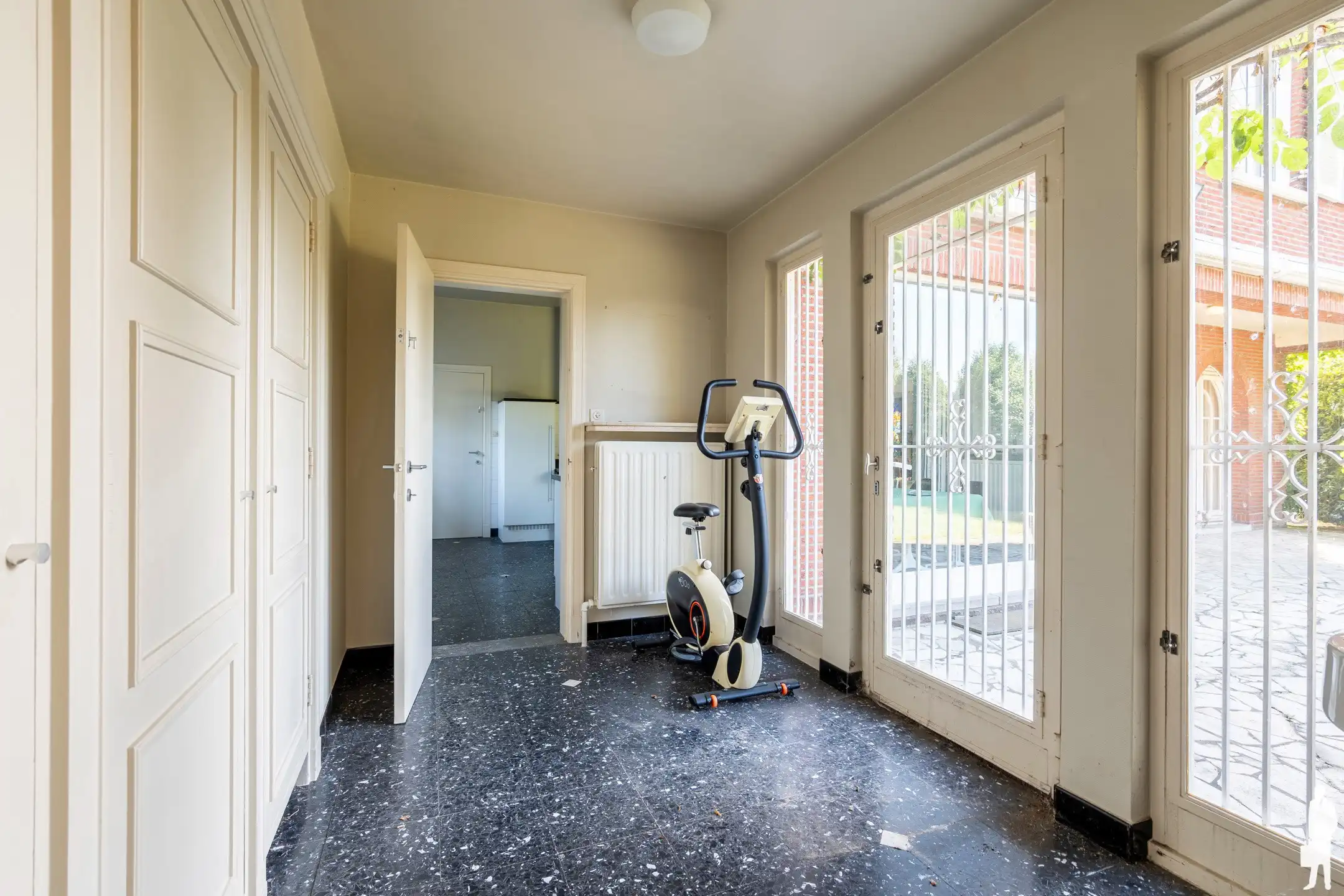 Unieke, statige villa met mooie parktuin nabij het centrum van Hoogstraten gelegen foto 18