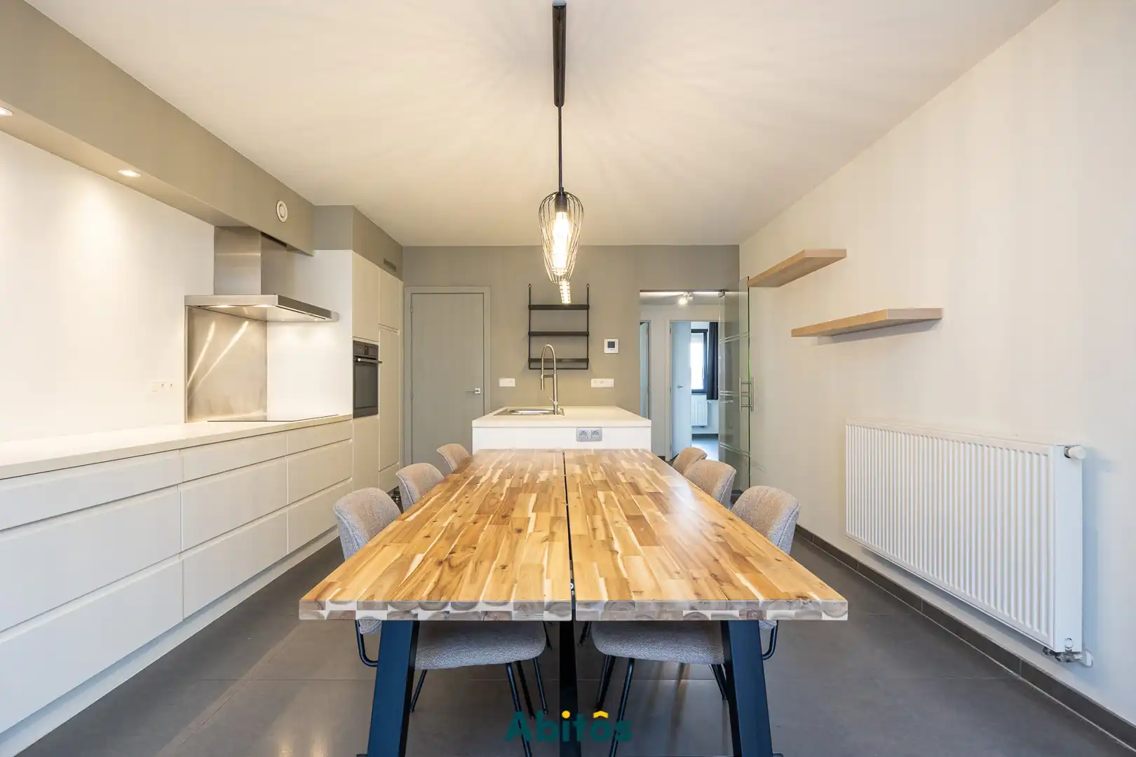 Gelijkvloers appartement met drie slaapkamers foto 5