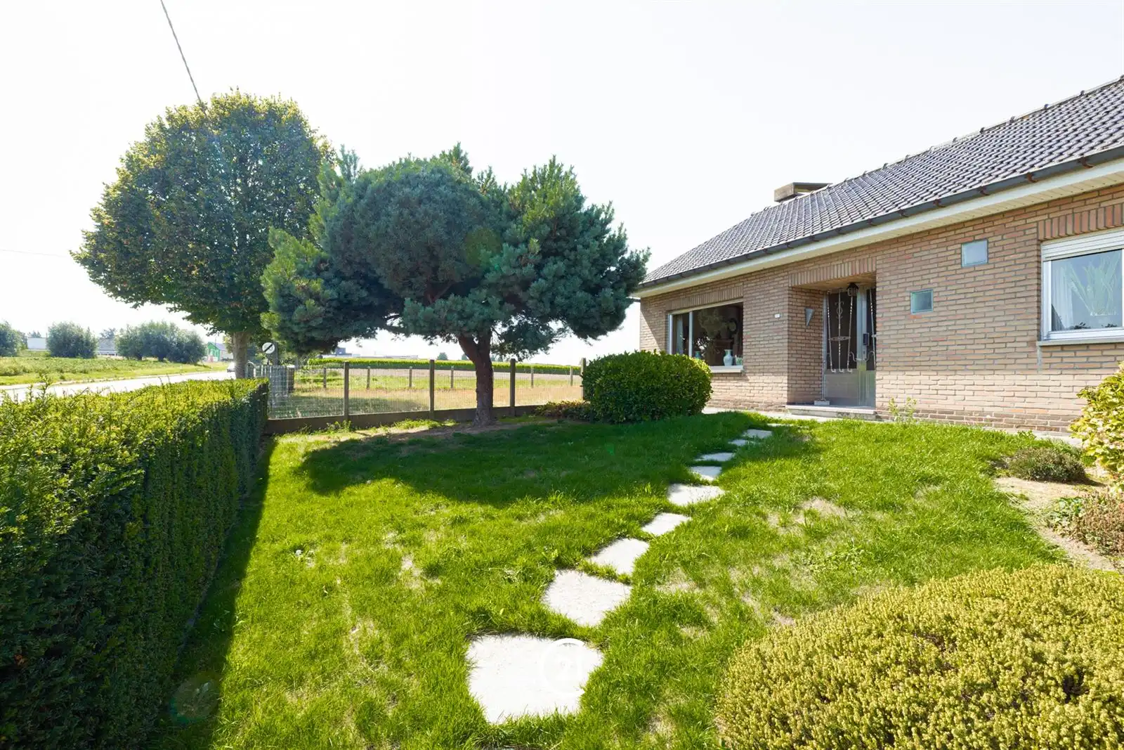 Op te frissen villa/bungalow met weide op 36are90 met 3 slaapkamers foto 25