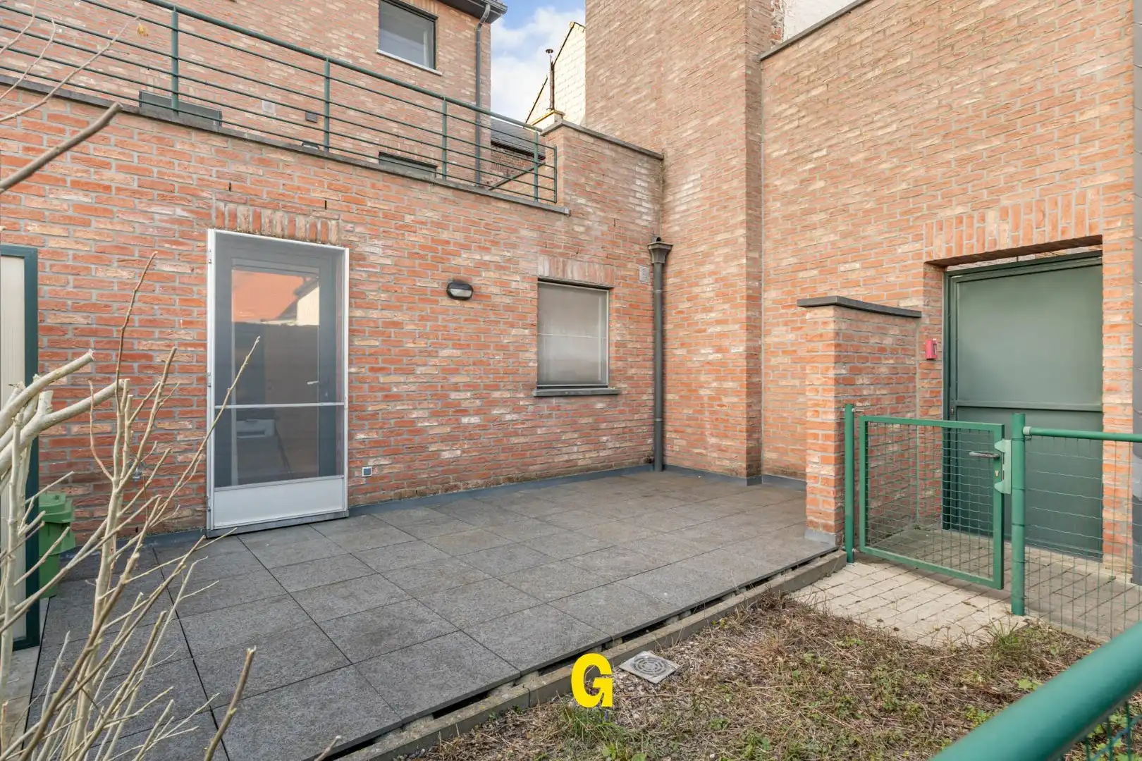 Netjes verzorgd en comfortabel ingericht gelijkvloers appartement met ruim terras, standplaats en kelderberging op wandelafstand van de markt foto 21