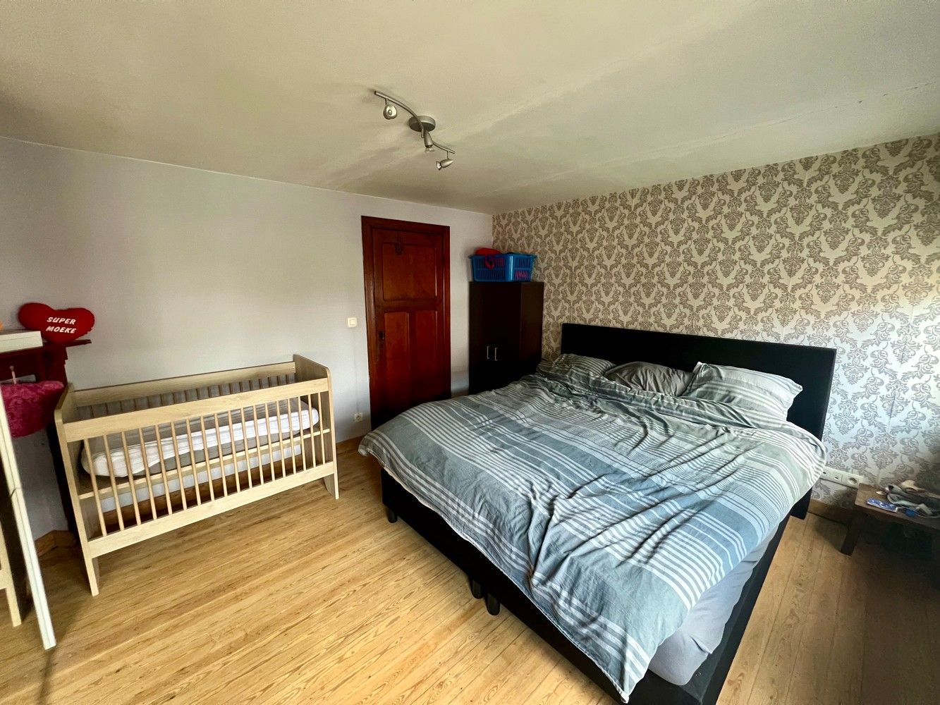 Gerenoveerde woning met prachtig uitzicht te huur! foto 9